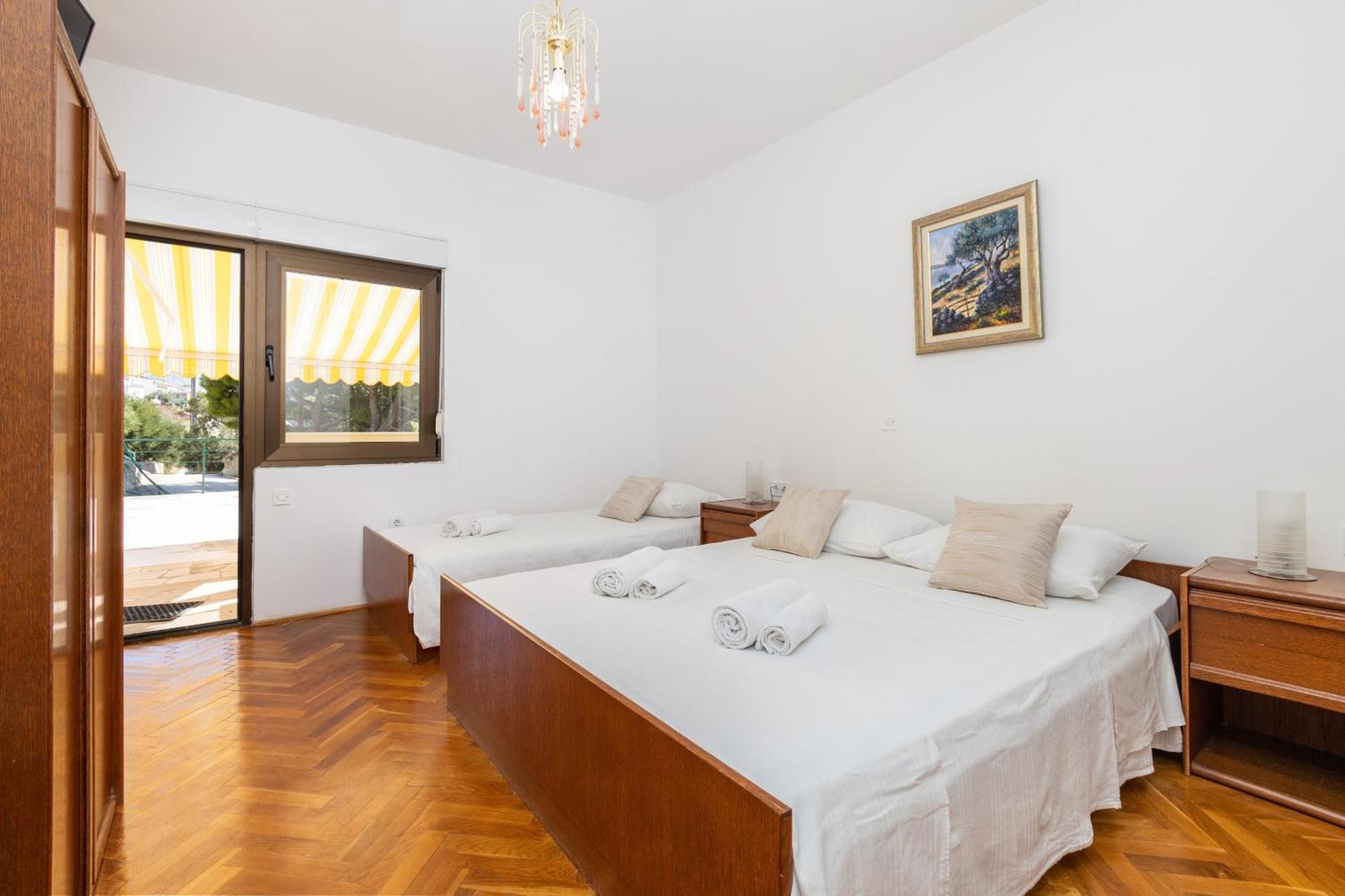 Apartments By The Sea Duce, Omis - 946 Exterior photo